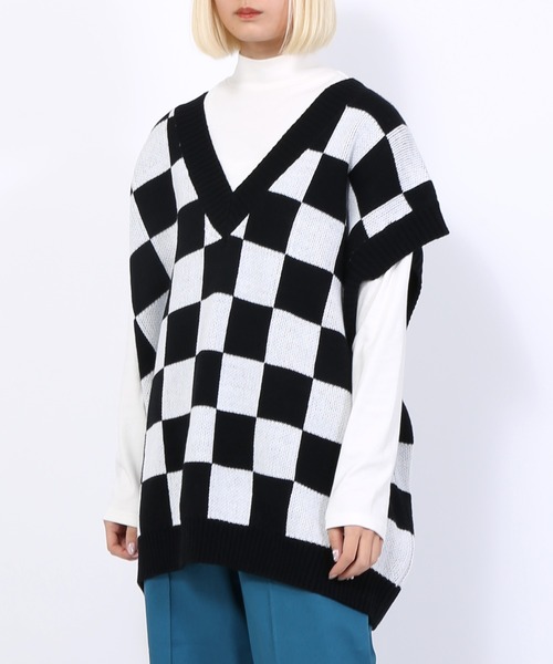 PUNYUS（プニュズ）の「ハイネックロンＴ（Tシャツ/カットソー・レディース・ブラック/ホワイト・1/4/3/2）」の9枚目の写真