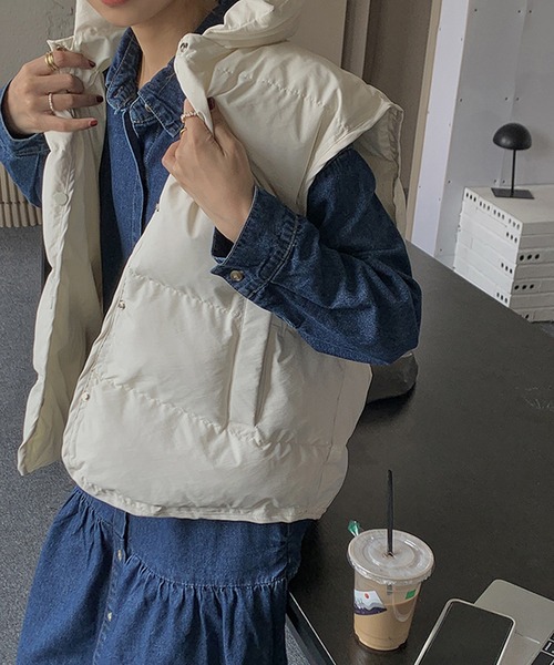 aimoha（アイモハ）の「エコダウンベスト（ダウンベスト・レディース・チョコ/ベージュ/グリーン/ブラック・FREE）」の3枚目の写真