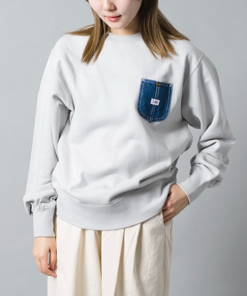 Lee(リー)の「【Lee】デニムポケットリメイク風スウェットプルオーバー トレーナー LT2967(スウェット・レディース・ブラック/グレー/ブルー/スモークピンク・S/M/L/XL)」の17枚目の写真