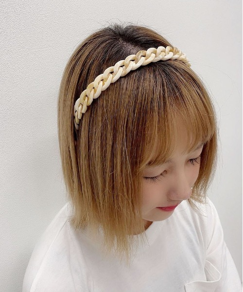 PairPair（ペアペア）の「アクリルツイストカチューシャ（カチューシャ・レディース・ベージュ/クリア・FREE）」の14枚目の写真