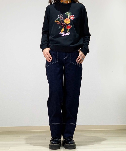 MAISON SCOTCH(メゾンスコッチ)の「クルーネック グラフィックスウェット【164926】(スウェット・レディース・ブラウン/ブラック・X-SMALL/SMALL)」の4枚目の写真