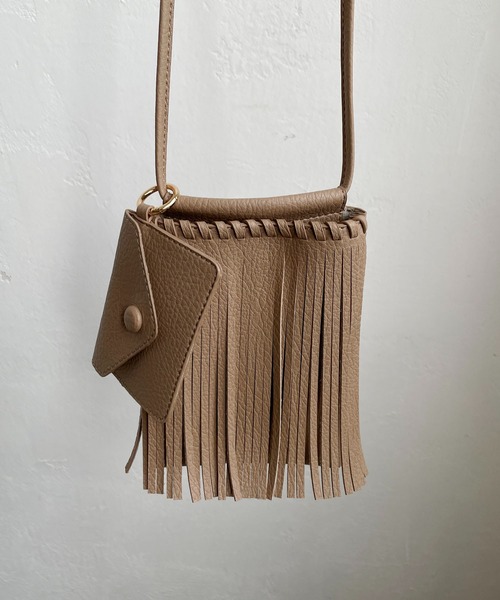 CAPRICIEUX LE'MAGE（カプリシューレマージュ）の「フリンジスマホマルチショルダーバッグ（ショルダーバッグ・レディース・オフホワイト/ブラック/ベージュ/ピンク・FREE）」の19枚目の写真
