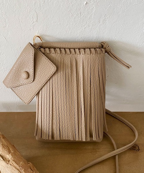 CAPRICIEUX LE'MAGE（カプリシューレマージュ）の「フリンジスマホマルチショルダーバッグ（ショルダーバッグ・レディース・オフホワイト/ブラック/ベージュ/ピンク・FREE）」の8枚目の写真