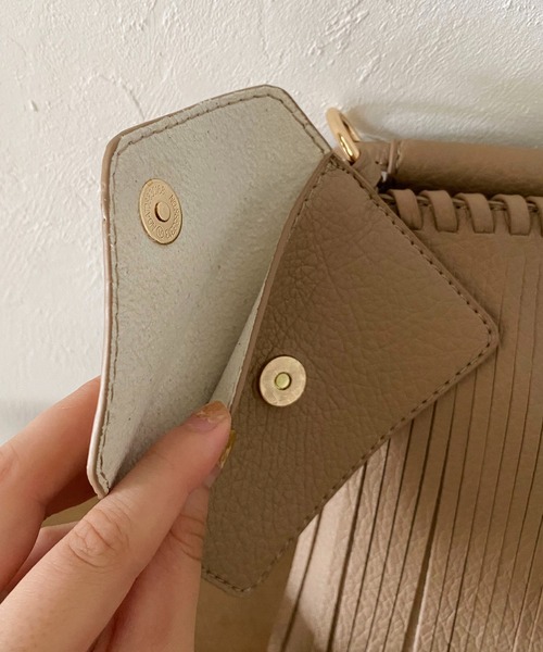 CAPRICIEUX LE'MAGE（カプリシューレマージュ）の「フリンジスマホマルチショルダーバッグ（ショルダーバッグ・レディース・オフホワイト/ブラック/ベージュ/ピンク・FREE）」の20枚目の写真