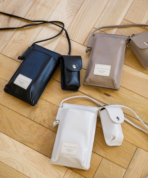 koe（コエ）の「マルチスマホウォレットショルダー*（スマホケース/カバー・レディース・ブラック/アイボリー/グレイッシュベージュ・FREE）」の3枚目の写真
