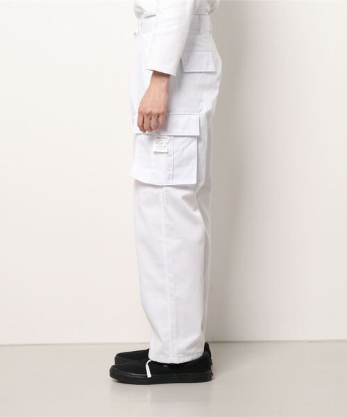 ホワイト カーゴパンツ ダイヤモンドキルティング DANKE SCHON（ダンケシェーン）の「DankeSchon/ダンケシェーン