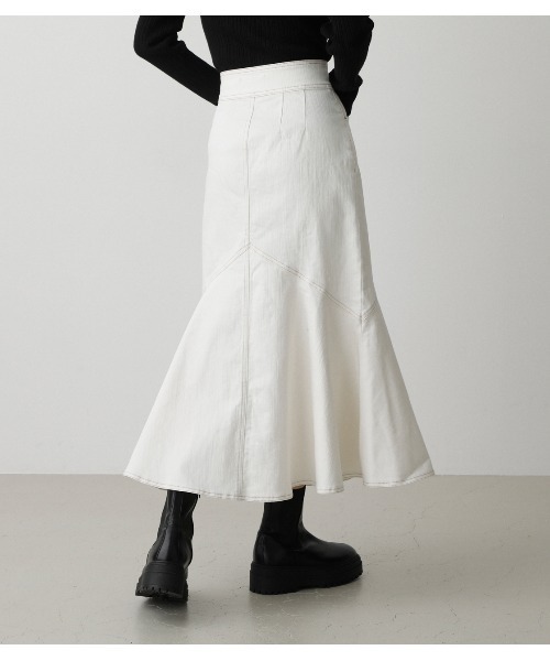 AZUL by moussy（アズールバイマウジー）の「MERMAID DENIM SWITICHNG SK/マーメイドデニムスイッチングスカート（デニムスカート・レディース・ワンウォッシュ/オフホワイト・MEDIUM/SMALL）」の5枚目の写真