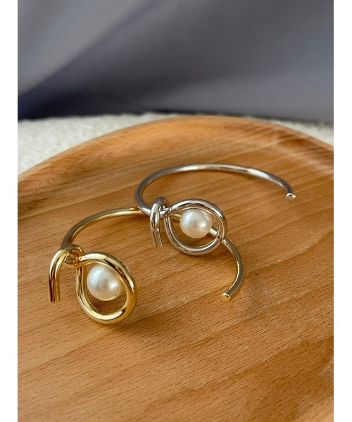 mou（モウ）の「リングオンパールバングル（バングル/リストバンド・レディース・シルバー/ゴールド・FREE）」の5枚目の写真