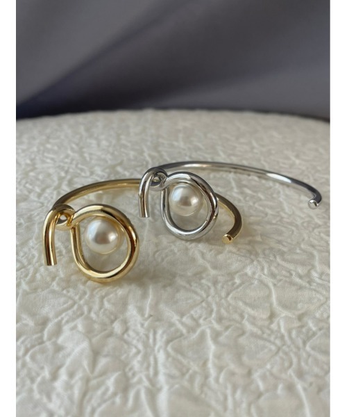 mou（モウ）の「リングオンパールバングル（バングル/リストバンド・レディース・シルバー/ゴールド・FREE）」の8枚目の写真