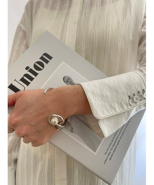 mou（モウ）の「リングオンパールバングル（バングル/リストバンド・レディース・シルバー/ゴールド・FREE）」の12枚目の写真