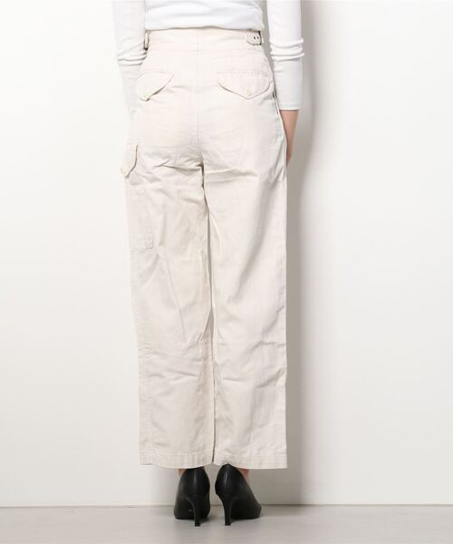 Banana Republic（バナナリパブリック）の「エクスプローラー チノパンツ（チノパンツ・レディース・オフホワイト/ベージュ/ブラウン・0/2/4/6/00）」の13枚目の写真