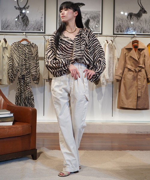Banana Republic（バナナリパブリック）の「エクスプローラー チノパンツ（チノパンツ・レディース・オフホワイト/ベージュ/ブラウン・0/2/4/6/00）」の20枚目の写真