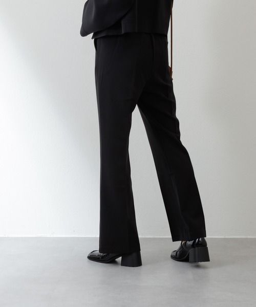 COLONY 2139(コロニートゥーワンスリーナイン)の「ストレッチイージーケアパンツ(フレア)/フレアパンツ(その他パンツ・レディース・ブラック/グリーン/キャメル・LARGE/SMALL/MEDIUM)」の8枚目の写真