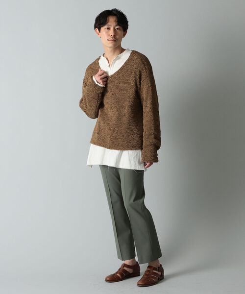 International Gallery BEAMS(インターナショナルギャラリービームス)の「IG × ALPHA STUDIO / 別注 フェイクスエード Vネックニット(ニット/セーター・メンズ・ブラック/ブラウン系その他3・MEDIUM)」の4枚目の写真