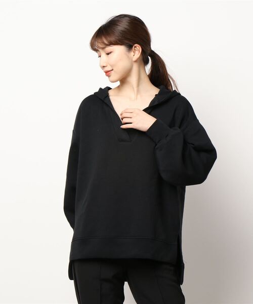 Right-on（ライトオン）の「【HONEYSUCKLE ROSE】スリットネックパーカー（パーカー・レディース・オフホワイト/ライラック/ブラック・L/M）」の3枚目の写真