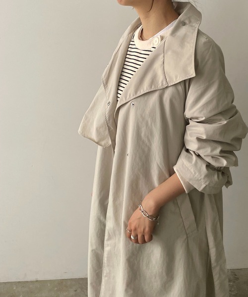 210nouve（トゥージュヌーブ）の「スタンドカラースプリングコート（トレンチコート・レディース・ブラック/アイボリー/ライトカーキ/ベージュ・FREE）」の8枚目の写真