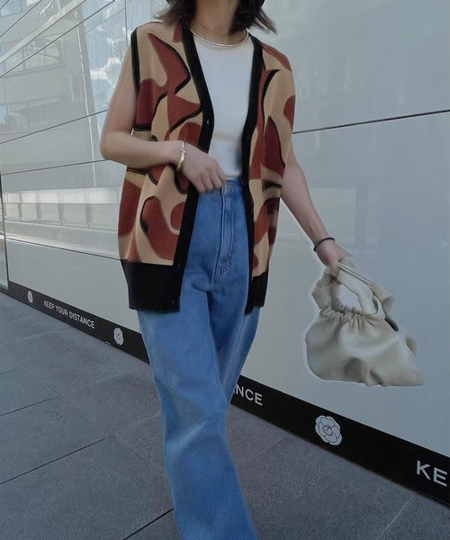Ameri（アメリ）の「MEDI CURVE ART 2WAY VEST KNIT TOP（ニット