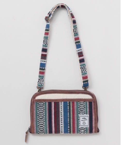 チャイハネ（チャイハネ）の「【チャイハネ】パハルマルチケース/ショルダーポーチ（パスポートケース・レディース・ホワイト/ネイビー/ブラウン/レッド/ブルー・FREE）」の8枚目の写真