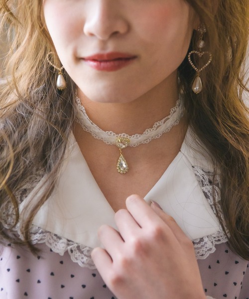 ROJITA（ロジータ）の「ハート＆しずくビジュチョーカー（チョーカー・レディース・ホワイト/ブラック・FREE）」の4枚目の写真