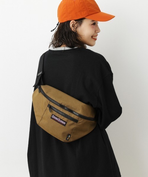 RODEO CROWNS WIDE BOWL（ロデオクラウンズワイドボウル）の「CODURA WAIST BAG（ボディバッグ/ウエストポーチ・レディース・ピンク/キャメル/ブラック・FREE）」の3枚目の写真