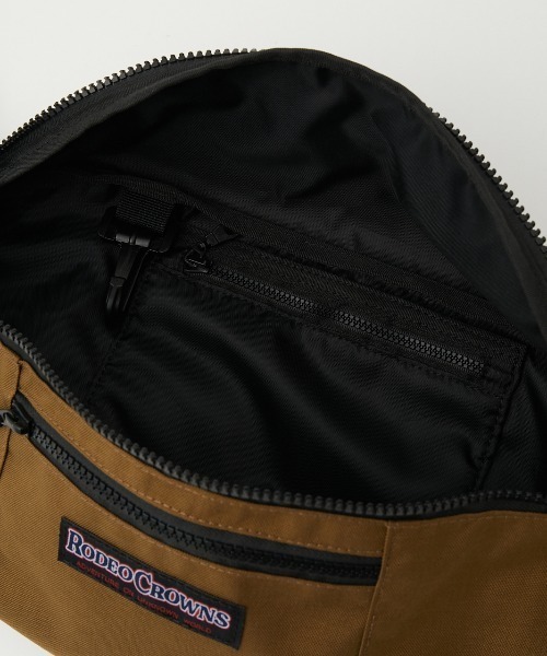RODEO CROWNS WIDE BOWL（ロデオクラウンズワイドボウル）の「CODURA WAIST BAG（ボディバッグ/ウエストポーチ・レディース・ピンク/キャメル/ブラック・FREE）」の15枚目の写真