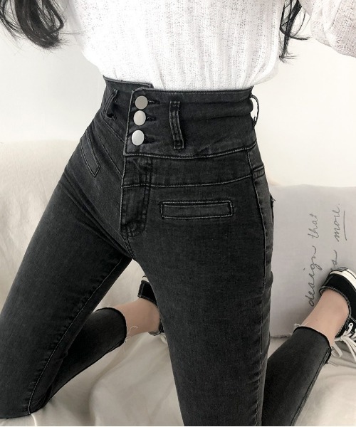 BEIDELLI（ベイデリー）の「[BELLIDE MADE] ハイウエストスリーボタンスキニーデニム（デニムパンツ・レディース・ブラック/ライトブルー・SMALL/MEDIUM/LARGE）」の12枚目の写真