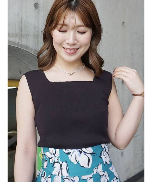 MERCURYDUO(マーキュリーデュオ)の「【To/】スクエアタンクハイツイストリブニット(ニット/セーター・レディース・オフホワイト/ピンク/グリーン/ダークブラウン・FREE)」の1枚目の写真