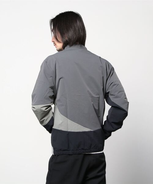 BILLIONAIRE BOYS CLUB（ビリオネア・ボーイズ・クラブ）の「BB SCALE WINDBREAKER（ナイロンジャケット・メンズ・ブラック/ホワイト・MEDIUM/LARGE）」の3枚目の写真