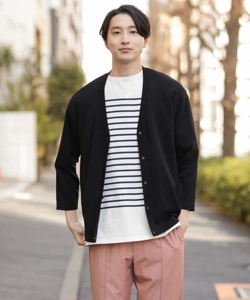 a.v.v（アーヴェヴェ）の「【累計8000枚販売】なめらかダンボールカーディガン(8分袖)（カーディガン/ボレロ・メンズ・ライトブルー/ブラック/ミント・48/46/50）」の5枚目の写真