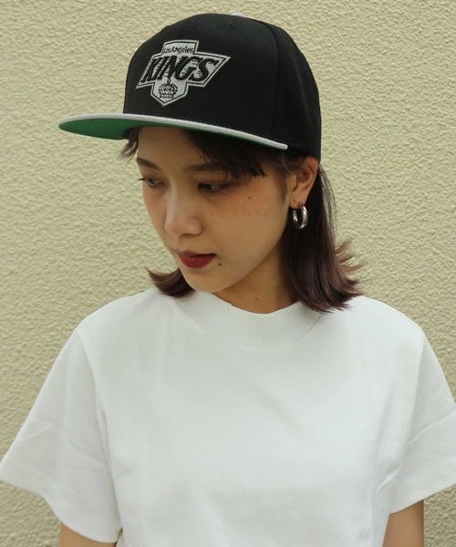 AMERICAN NEEDLE(アメリカンニードル)の「LAIDBACK / American Needle Replica Wool NHL FLAT VISORCAP(キャップ・レディース・レッド/ブラック系その他/ブルー系その他/ブラック系その他2/ブルー系その他2・FREE)」の2枚目の写真
