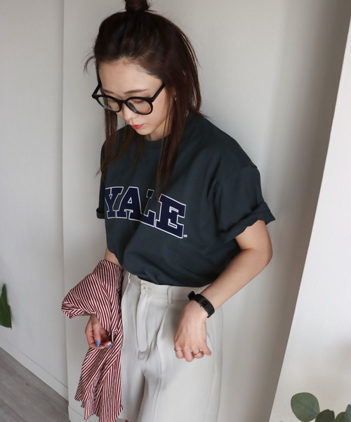 COURO(コウロ)の「YALE Logo S/S Tee カレッジロゴ半袖Tシャツ(Tシャツ/カットソー・レディース・ホワイト/ライトグレー/ネイビー/ホワイト系その他/グレー系その他/ネイビー系/ホワイト系その他2/グレー系その他2/ネイビー系1/ホワイト系その他3/グレー系その他3/ネイビー系2・M/L/XL)」の20枚目の写真