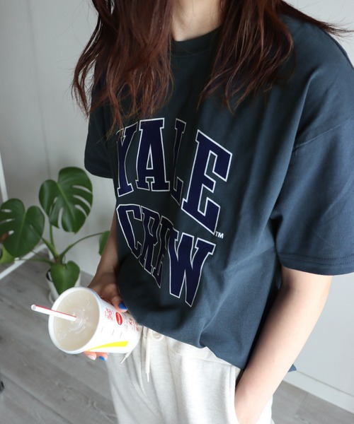 COURO(コウロ)の「YALE Logo S/S Tee カレッジロゴ半袖Tシャツ(Tシャツ/カットソー・レディース・ホワイト/ライトグレー/ネイビー/ホワイト系その他/グレー系その他/ネイビー系/ホワイト系その他2/グレー系その他2/ネイビー系1/ホワイト系その他3/グレー系その他3/ネイビー系2・M/L/XL)」の15枚目の写真