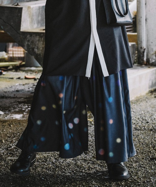 NO ID.（ノーアイディ）の「mp10183-ｷﾞｬｻﾞｰﾊﾞｷﾞｰﾄﾗｳｻﾞｰｽﾞ パンツ（その他パンツ・メンズ・グレー/ドット/ブラック・1/2）」の3枚目の写真
