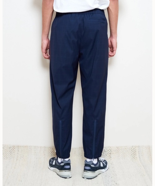 美品 is-nessｘNEAT ロロピアーナ トラックパンツ ネイビー Ｌ 美品 is-nessxNEAT ロロピアーナ トラックパンツ ネイビー L