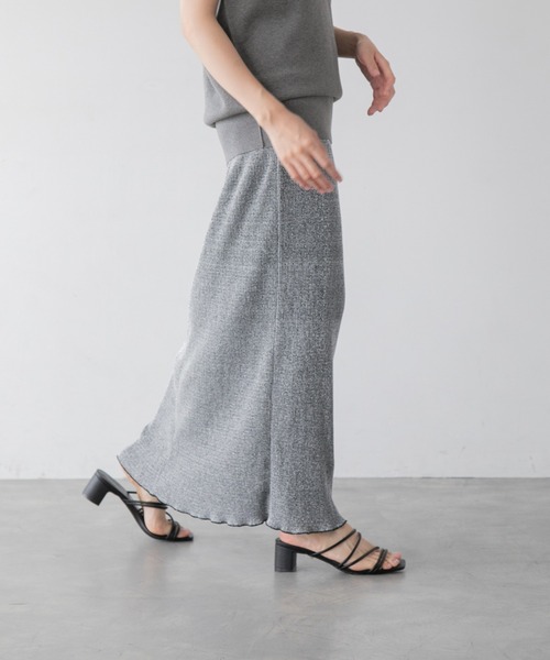 yuw（ユウ）の「ラメタイトスカート　352737（スカート・レディース・ブラック/グレー/ベージュ・FREE）」の3枚目の写真