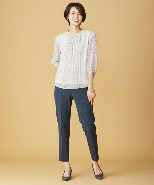 J.PRESS Ladies(J.プレス レディス)の「プリントプリーツ カットソー(Tシャツ/カットソー・レディース・ベージュ系5/グリーン系5/ネイビー系5/ピンク系5・SMALL)」の7枚目の写真
