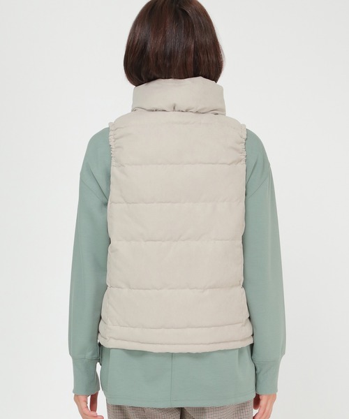 ikka（イッカ）の「細コールフェイクダウンベスト（ダウンベスト・レディース・チャコールグレー/ベージュ・M/L）」の7枚目の写真