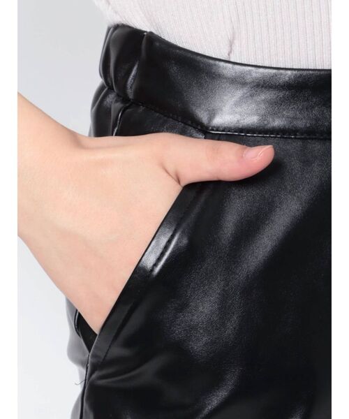 GYDA(ジェイダ)の「【WEB限定】【TINY低身長さん向け】イージーフェイクレザージョガーパンツ(その他パンツ・レディース・ブラック・FREE)」の14枚目の写真