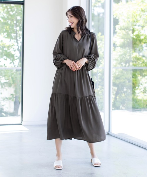 Tiaclasse(ティアクラッセ)の「【洗える】大人可愛いティアードワンピース(ワンピース・レディース・レンガ/チャコールグレー/ブルー/グレイッシュベージュ・13号/15号)」の5枚目の写真