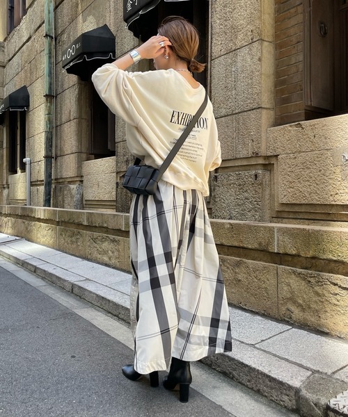 doudou 前後2WAYロゴプルオーバーオーバーサイズ スウェット DouDou スウェット 2WAYロゴスウェット : ZOZOTOWN Yahoo!店