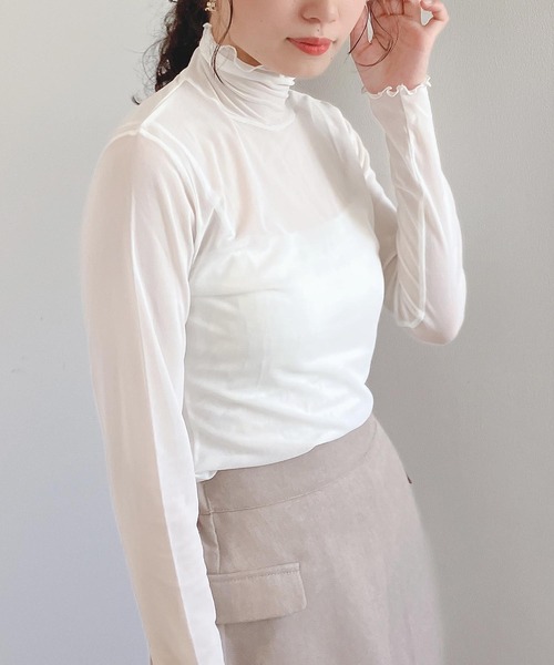 AS KNOW AS plus（アズノゥアズプラス）の「♪ストレッチハイネック（Tシャツ/カットソー・レディース・オフホワイト/ブラック×ホワイト/ブラック系その他/ベージュ系その他/ブラック/グレー系その他/ブラック系その他2/ホワイト系その他2/グレー系その他2/ホワイト系その他3/グレー系その他3・FREE）」の2枚目の写真