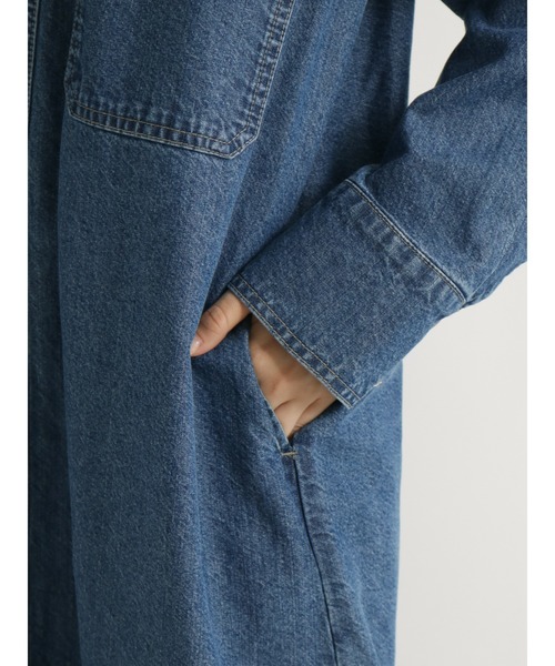 Samansa Mos2 blue(サマンサモスモスブルー)の「【ECO DENIM】ロングジャケット(デニムジャケット・レディース・ネイビー/ブルー/キナリ・フリ-)」の13枚目の写真