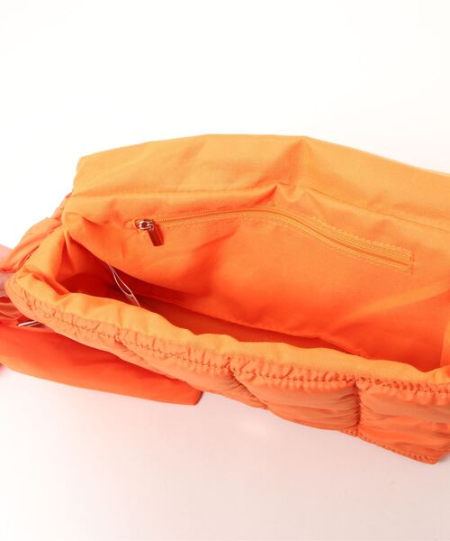 VENCEEXCHANGE（ヴァンスエクスチェンジ）の「キルティングショルダーバッグ（ショルダーバッグ・レディース・ブラック/オレンジ/グリーン/オフホワイト・FREE）」の21枚目の写真