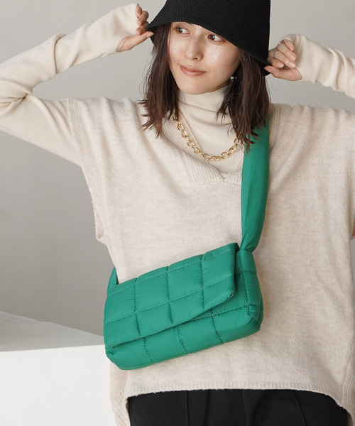 VENCEEXCHANGE（ヴァンスエクスチェンジ）の「キルティングショルダーバッグ（ショルダーバッグ・レディース・ブラック/オレンジ/グリーン/オフホワイト・FREE）」の4枚目の写真