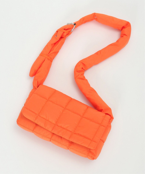 VENCEEXCHANGE（ヴァンスエクスチェンジ）の「キルティングショルダーバッグ（ショルダーバッグ・レディース・ブラック/オレンジ/グリーン/オフホワイト・FREE）」の10枚目の写真