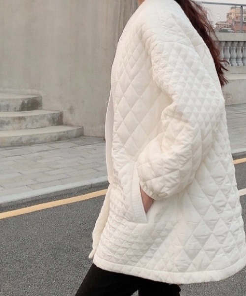 ECLIN（エクラン）の「ルーズシルエットキルティングブルゾン（ブルゾン・レディース・アイボリー/ブラック・FREE）」の12枚目の写真