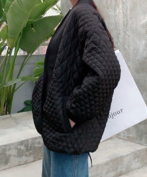 ECLIN（エクラン）の「ルーズシルエットキルティングブルゾン（ブルゾン・レディース・アイボリー/ブラック・FREE）」の4枚目の写真