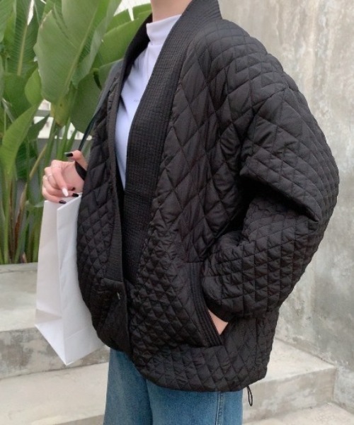 ECLIN（エクラン）の「ルーズシルエットキルティングブルゾン（ブルゾン・レディース・アイボリー/ブラック・FREE）」の6枚目の写真