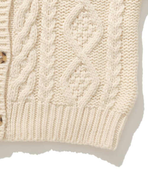 SHOO・LA・RUE（シューラルー）の「【110-140cm】ケーブルニットカーデ（カーディガン/ボレロ・キッズ・ブラウン系/アイボリー・14/13/12/11）」の7枚目の写真