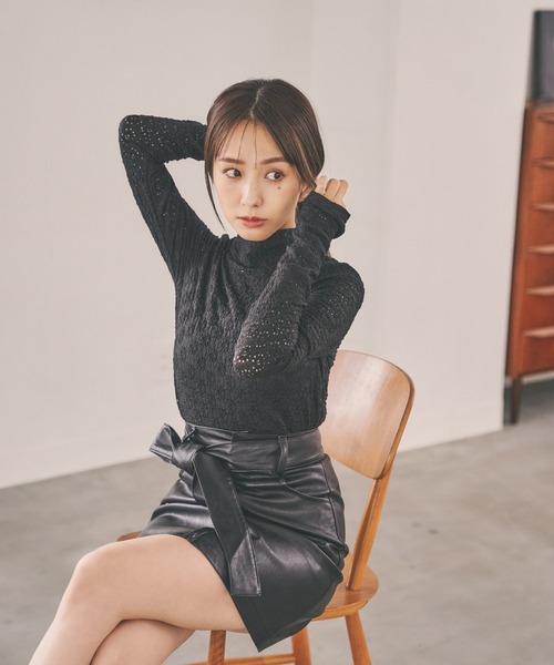 N WITH.（エヌウィズ）の「レーストップス（Tシャツ/カットソー・レディース・ホワイト/ブラック/サックスブルー・FREE）」の2枚目の写真